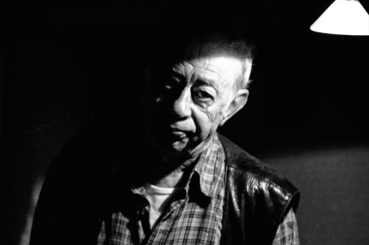 Για την απώλεια του Βασίλη Αλεξάκη