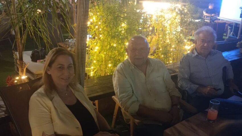 Στην Αρτέμιδα Αττικής